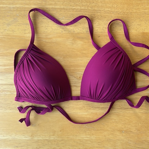 FREE WITH PURCHASE Set of 3 Medium Bikini Tops - Picture 4 of 7